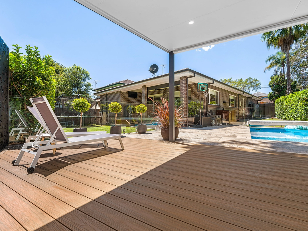 Explore the vibrance of Spotted Gum Decking