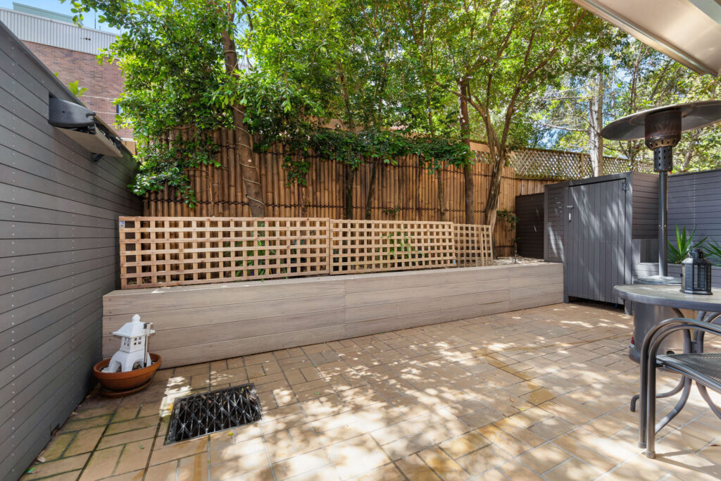 Composite Fencing – Grey