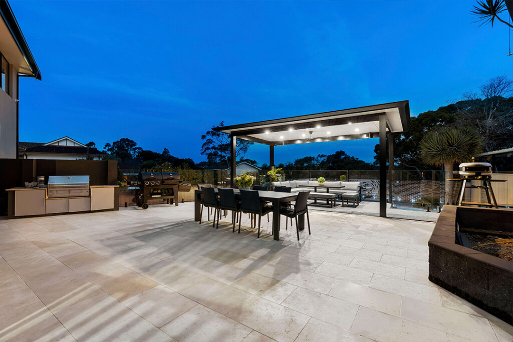 WEB URB08868 HD Pro – Light Grey